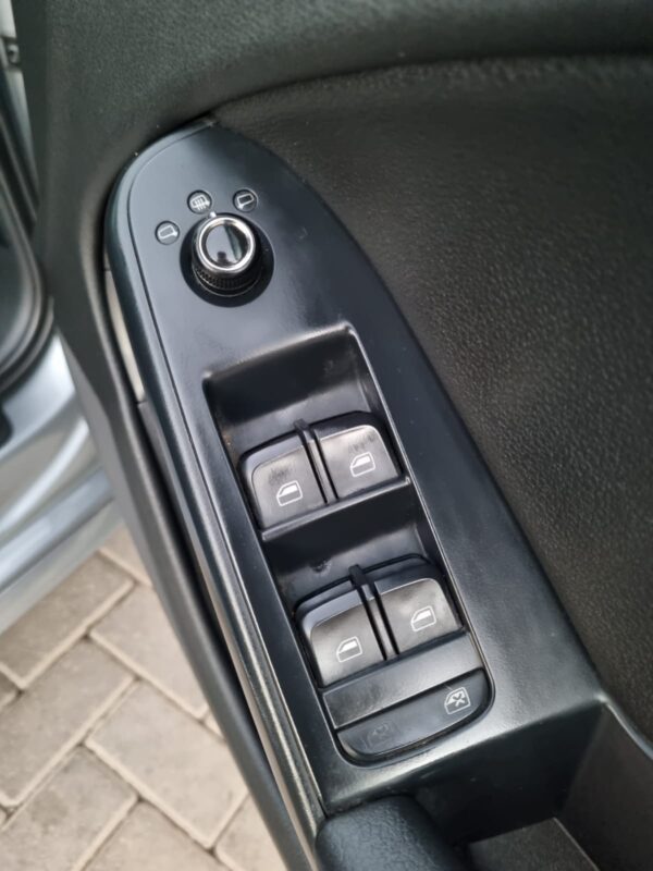 2010 audi a4 2.0tdi attraction (b8) multi