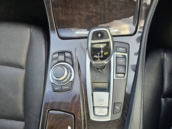 2013 bmw 520d msport (f10) auto