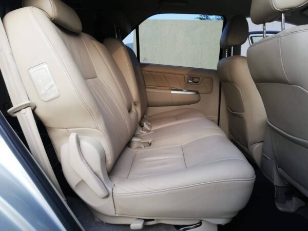2010 toyota fortuner 3.0d4d