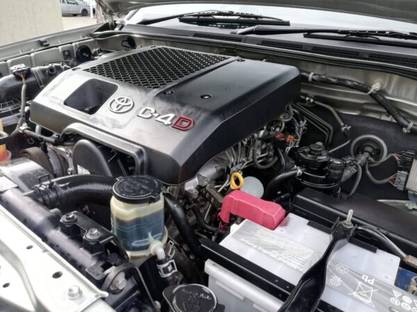2010 toyota fortuner 3.0d4d