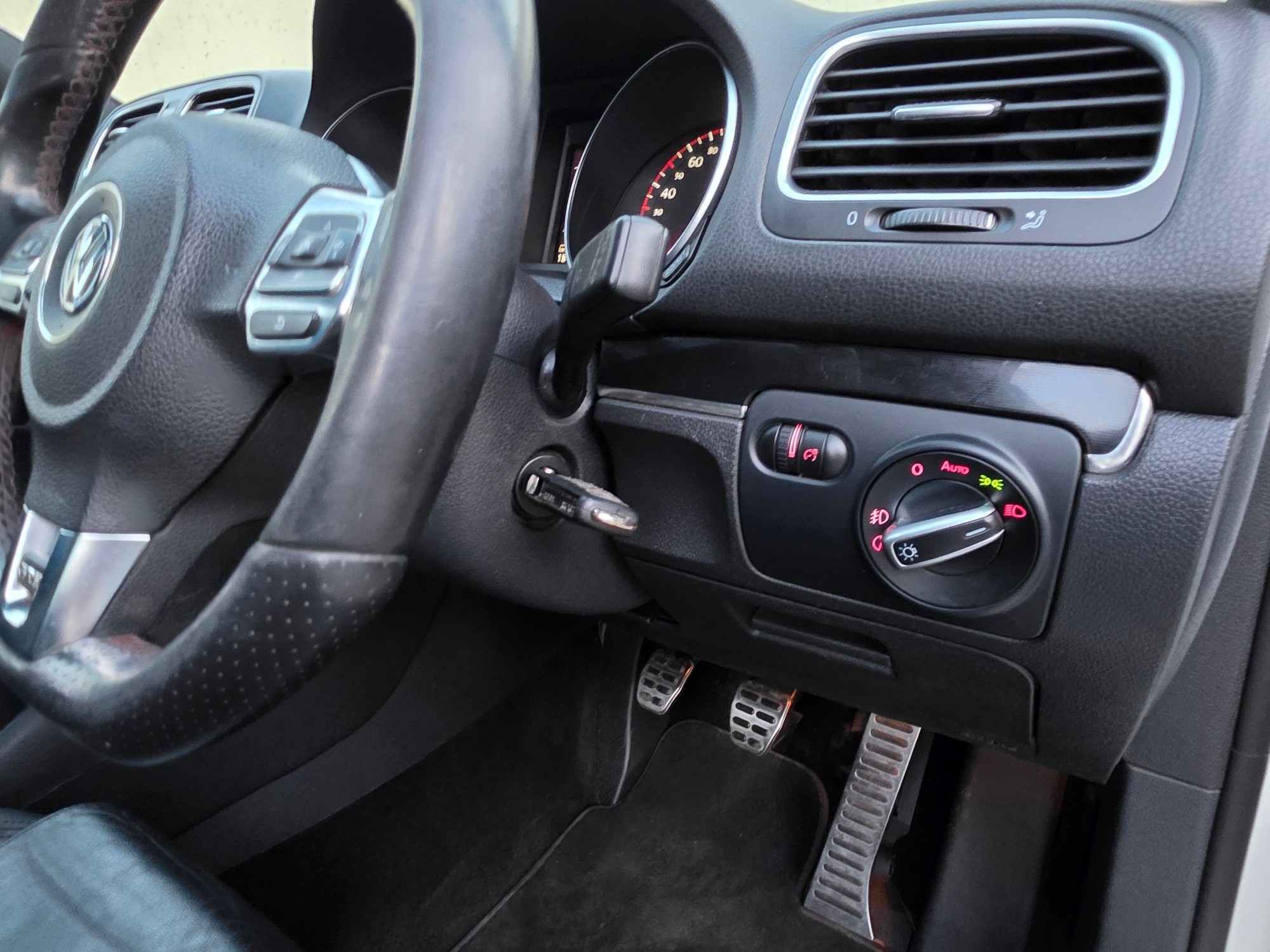 2011 VW Golf 6 GTi 2.0TSi – Auto Alive