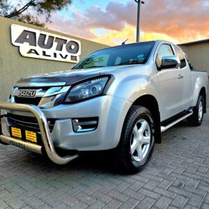 2016 Isuzu KB300 D-TEQ LX Extended Cab